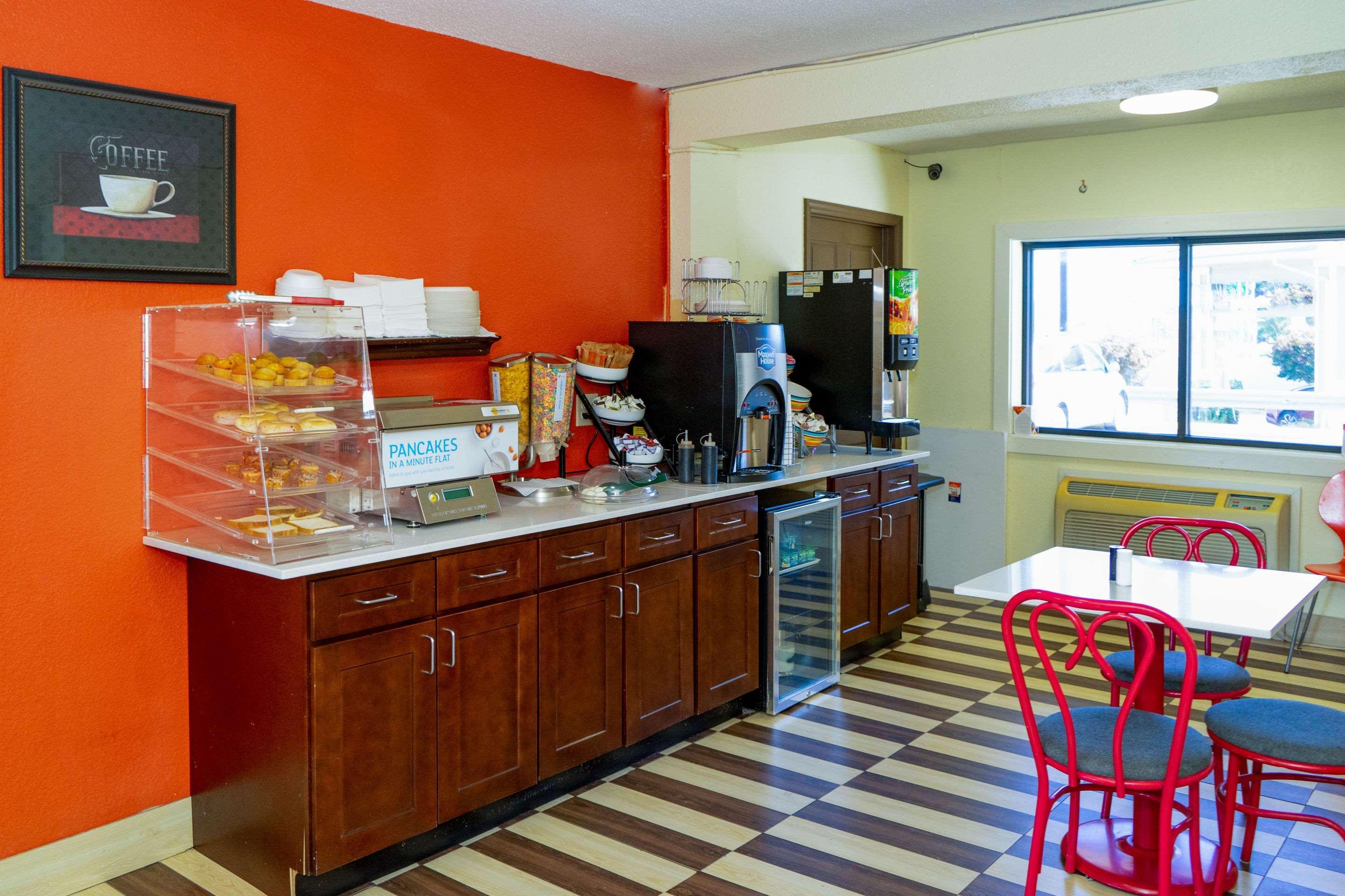 Econo Lodge Weldon - Roanoke Rapids Zewnętrze zdjęcie